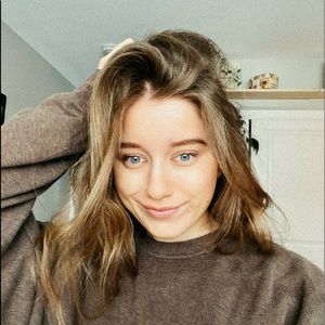 Meet your Posher, Olivia